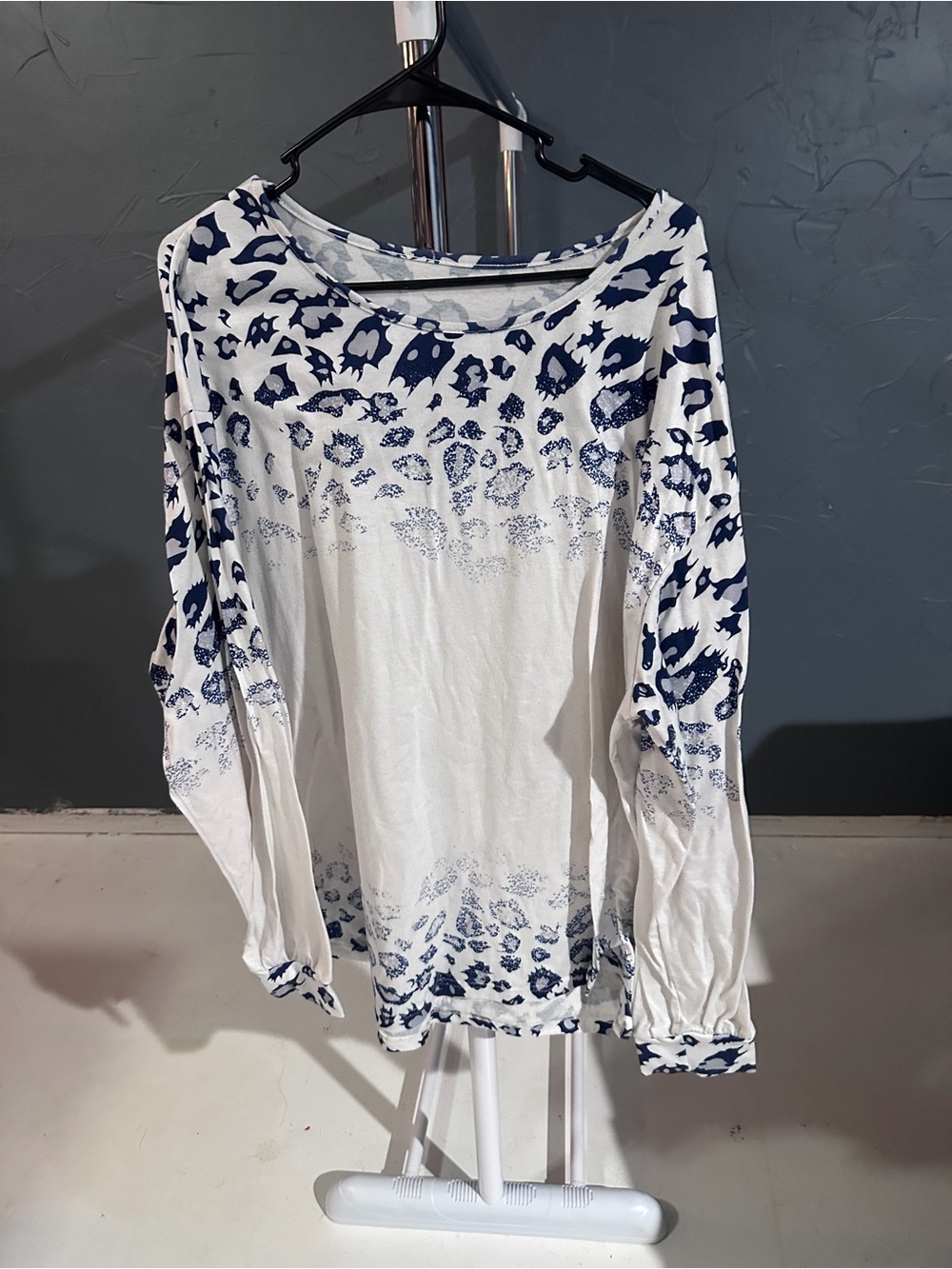 SHEIN White and Navy Animal-Print Long Sleeve Tee
